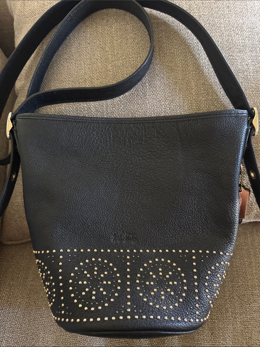 Vintage Coach bleeker Leather Studded Bucket Shoulder Bag